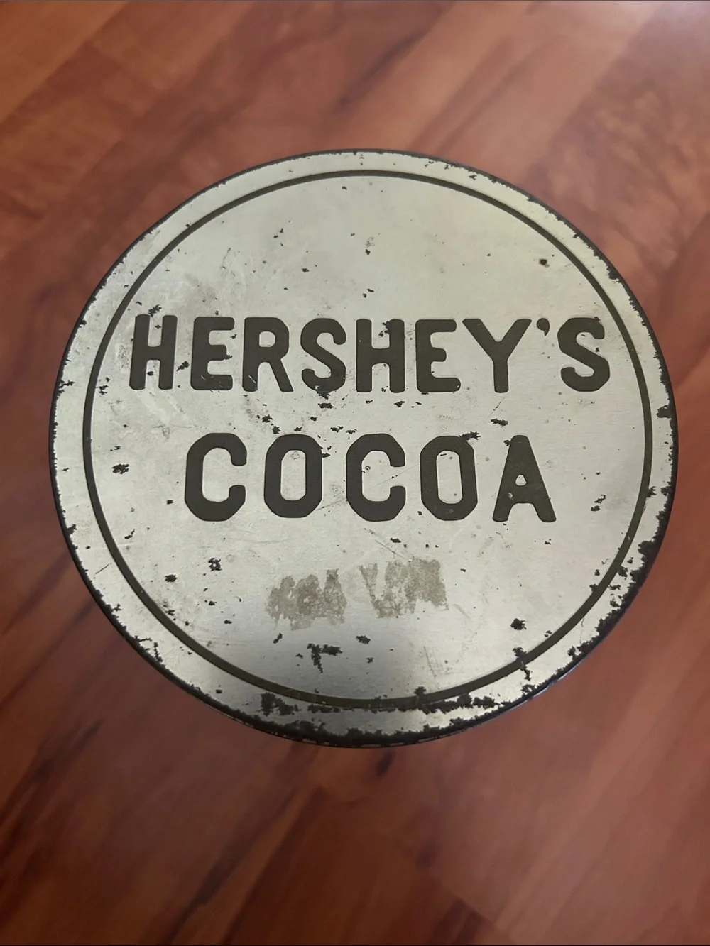 Hershey's Vintage-Style White Cocoa Tin